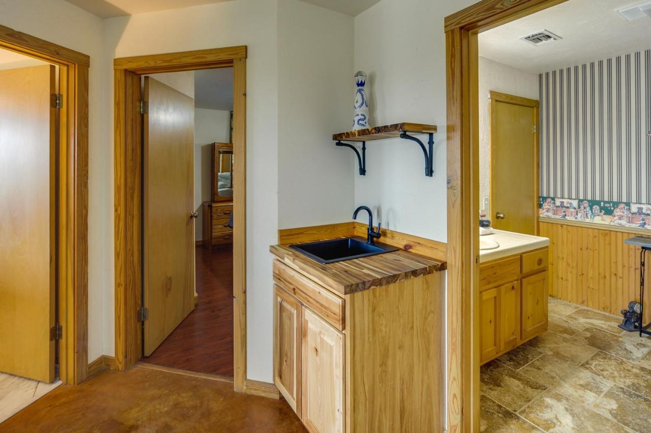 Fredericksburg Retreat With Private Hot Tub And Patio! Villa Exterior photo