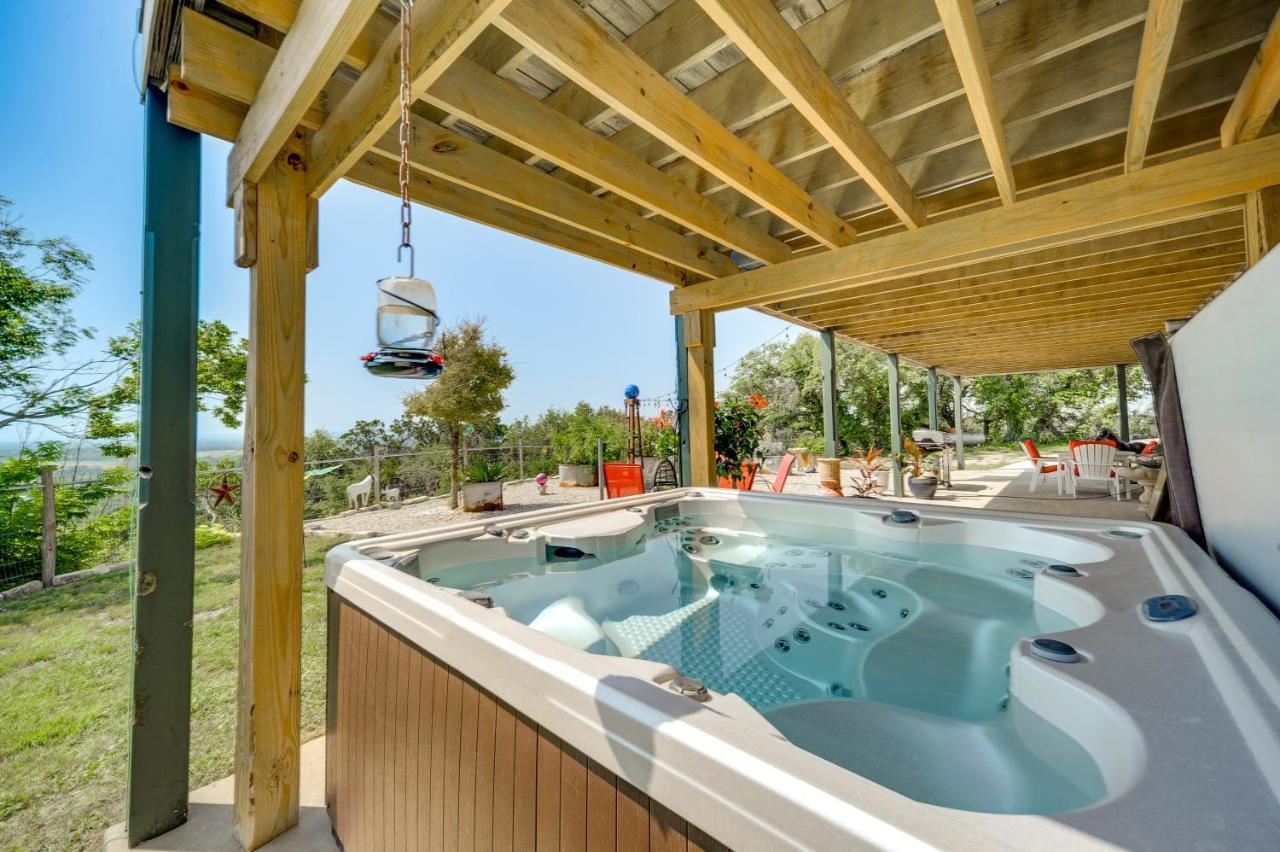 Fredericksburg Retreat With Private Hot Tub And Patio! Villa Exterior photo